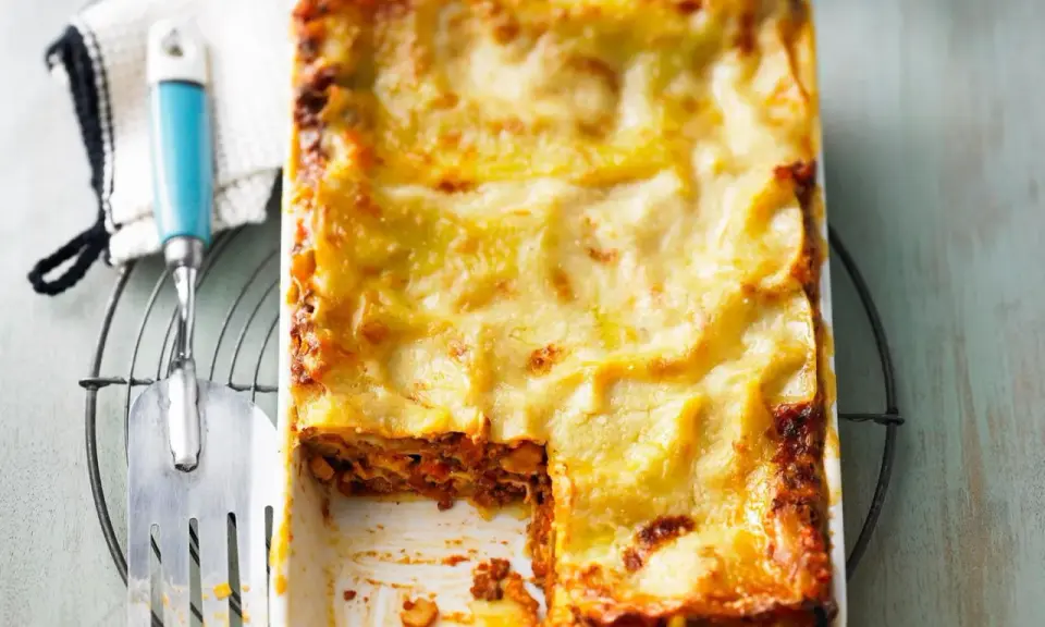 Herzhafte Lasagne, perfekt für Familienessen. Hier sind tolle lasagne rezepte!